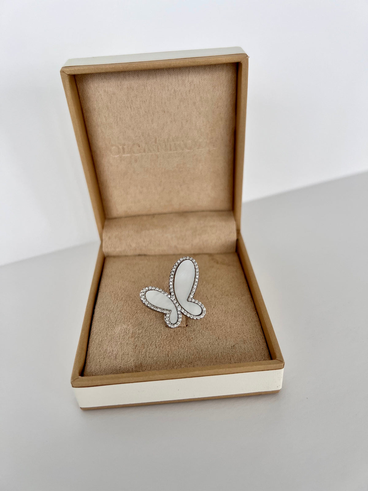 .925 Silver Ring w/ Mother Of Pearl Butterfly encrusted with Cubic Zirconia Jewelry